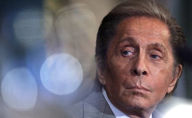 מעצב האופנה ולנטינו הלך לעולמו בגיל 93 | חדשות 13