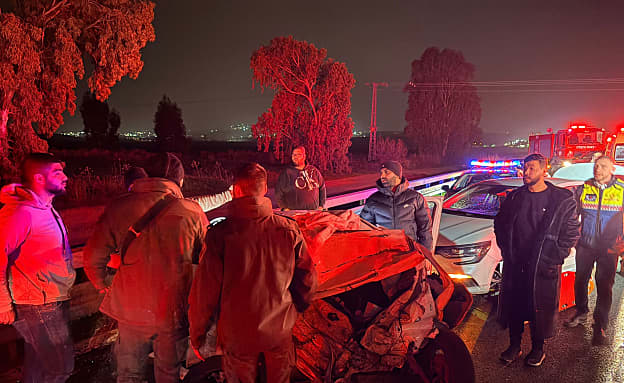 תאונה קטלנית ליד עפולה: בן 30 נהרג, אישה במצב אנוש | חדשות 13
