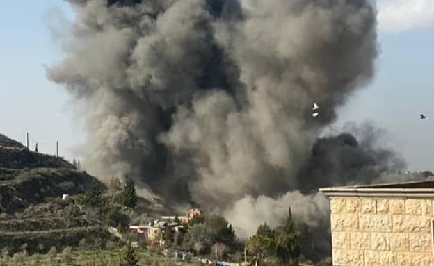 דיווחים בלבנון: נותקו כל ערוצי התקשורת עם חיזבאללה | חדשות 13