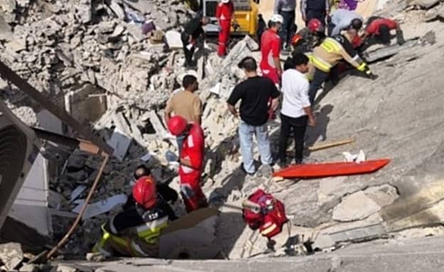 איראן: הרוגים ופצועים בפיצוצים במתחם מגורים ובנמל בנדר עבאס | חדשות 13