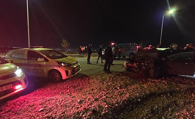 הולכת רגל כבת 80 נדרסה למוות בחיפה; צעיר נהרג בתאונה ליד אלעד | חדשות 13