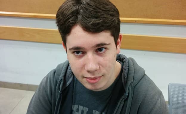 תומר אייגס הוא קצין המודיעין שמת בנסיבות מסתוריות בכלא הצבאי | חדשות 13