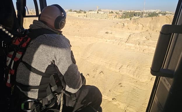 אסון בדרום: מטייל נפל אל מותו ממצוק במצפה רמון | חדשות 13