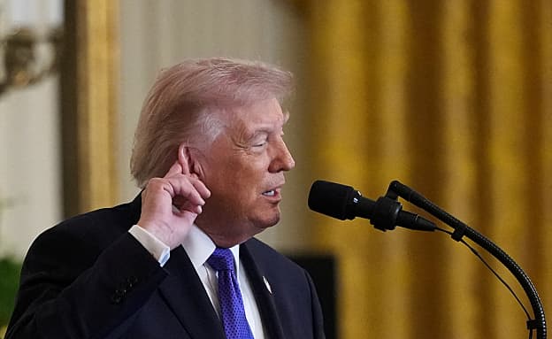 טראמפ: יכולים להילחם באיראן יותר מ-5 שבועות; עוד לא התחלנו | חדשות 13