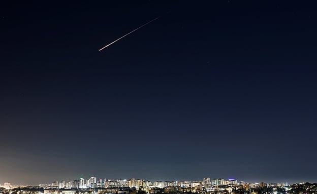 לאחר השיגורים מאיראן: אזעקות באזור קריית שמונה | חדשות 13