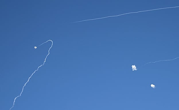 אזעקות הופעלו ברחבי הארץ בעקבות שיגורים מאיראן | חדשות 13