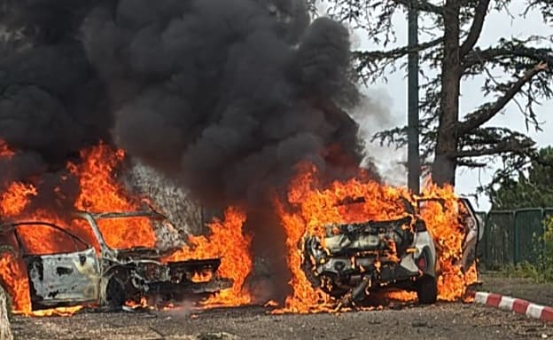 אש בגבול הצפון: הרוג מפגיעה ישירה של טיל נ”ט ברכב באצבע הגליל | חדשות 13