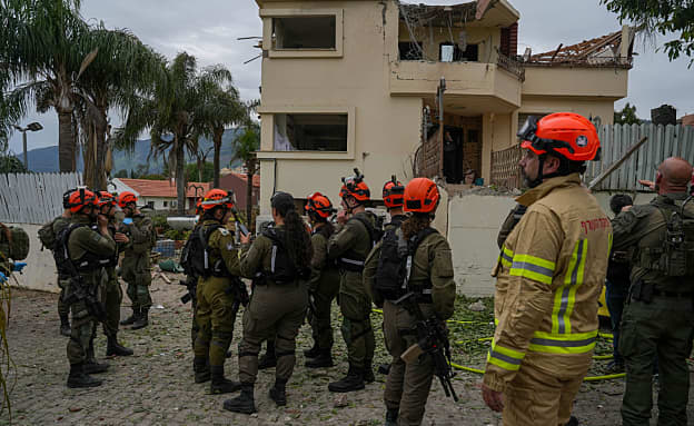 מטחים מלבנון לצפון: נפילות בקריית שמונה, שני גברים נפצעו קל | חדשות 13