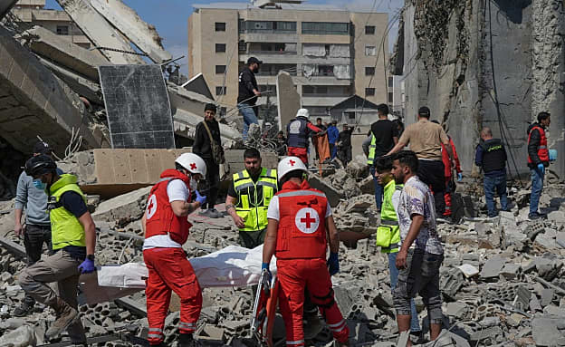 „מאות הרוגים ופצועים” בתקיפות בלבנון: „נמשיך עד שיעצרו אותנו” | חדשות 13