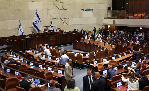 הכנסת אישרה את חוק המואזין בטרומית, ש”ס וישראל ביתנו תמכו | חדשות 13
