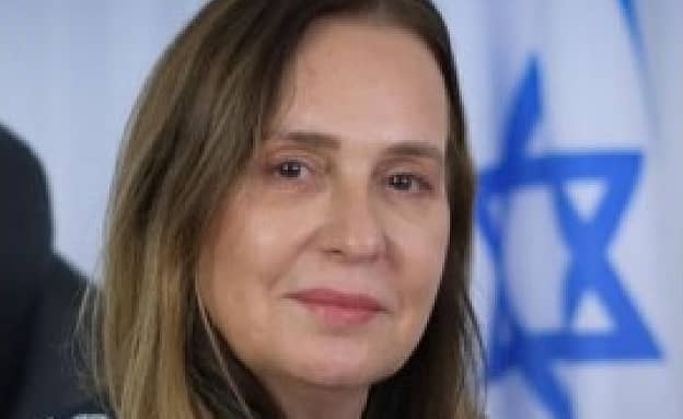 פרשת הטרדת העד ונציב שב”ס: הורחקה הבכירה במשטרה שנחקרה | חדשות 13