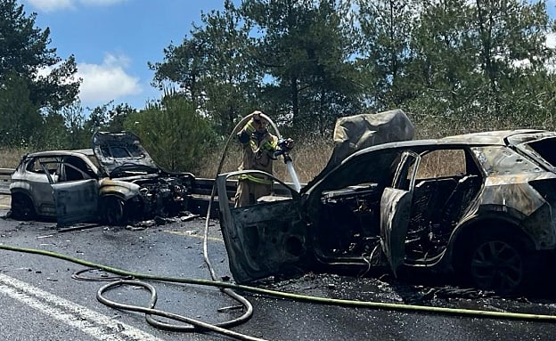 הרכב עלה באש: בת 58 נהרגה בתאונת דרכים בצפון, 3 נוספים נפצעו | חדשות 13