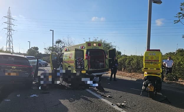 ילדה נדרסה למוות בראש העין, אופנוען נהרג בתאונה בקריית אתא | חדשות 13
