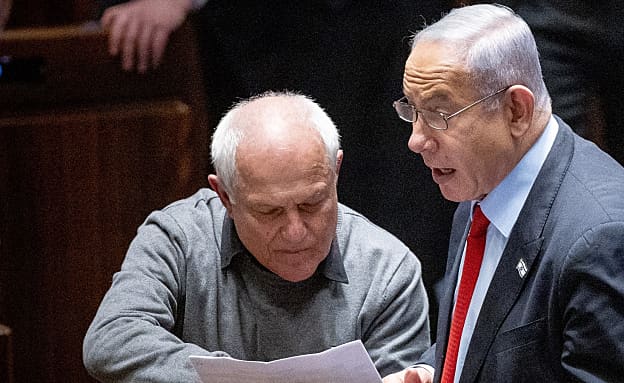 נתניהו הגיע לבית השר חיים כץ, השניים קרובים להסכמות על שריונים | חדשות 13