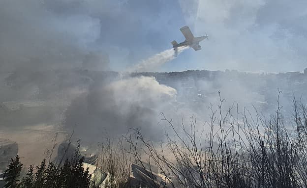 שריפות במספר מוקדים בצפון: מטוסים הוזנקו, כלי רכב עלו באש | חדשות 13