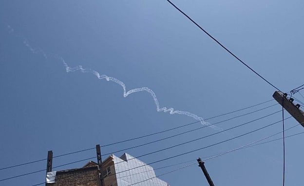 6 טילים שוגרו מאיראן לעקבה, הדי פיצוצים נשמעו באילת | חדשות 13