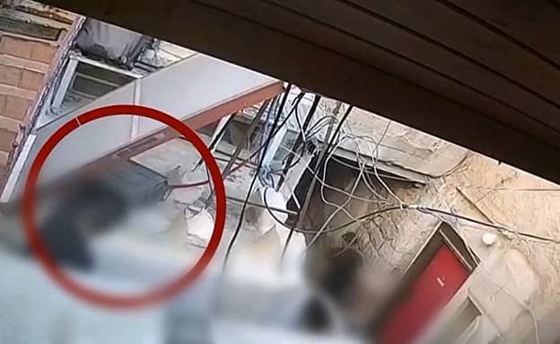 הכניסה, הבריחה והמעצר הדרמטי: התיעוד מרצח בניהו רזי נחשף | חדשות 13