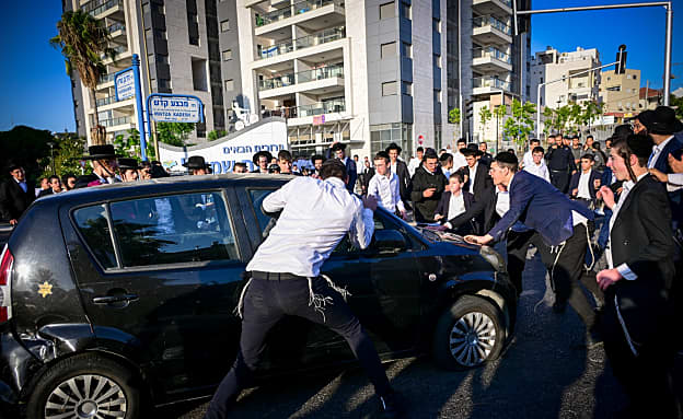 פה אחד: בג”ץ ביטל את חוק הקפאת מעצר עריקים | חדשות 13