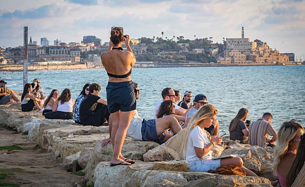 התחזית לחג: קיצי וחם עם עלייה קלה בטמפ’, בערב – נעים בכל הארץ | חדשות 13