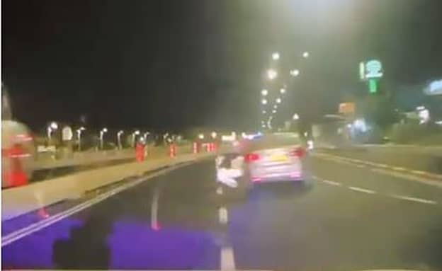 דרמה בראשל”צ: חשוד ניסה להימלט, שוטרת נגררה על רכבו ונפלה לכביש | חדשות 13