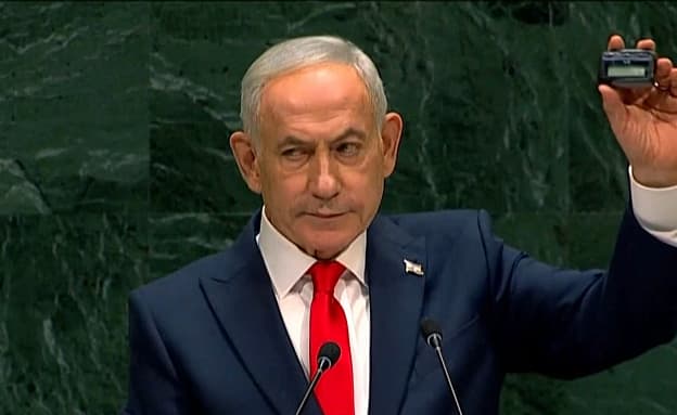נתניהו הציג ביפר באו”ם – ותקף: „רצח עם? השקר הגדול של המאה” | חדשות 13