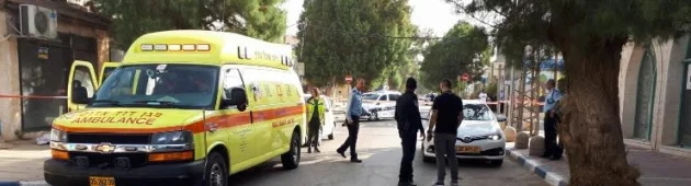 הולך רגל בן 20 נדרס על-ידי קלנועית בבאר שבע, מצבו אנוש
