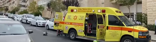 תינוק נמצא מת במיטתו בבית שמש: "ככל הנראה נחנק משרוך של מוצץ"