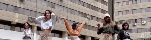 בעקבות סרטון טיקטוק: נערות איראניות נעצרו - ואולצו להתנצל