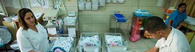 בין הבייבי לבום: מח' היולדות הממוגנות והחיים החדשים במלחמה