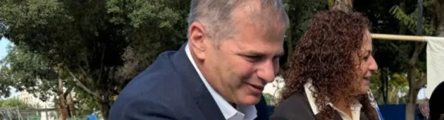 גורמים במשרד החינוך: קיש חושש לאפשר סוגי תפילות שונים בבתיה"ס