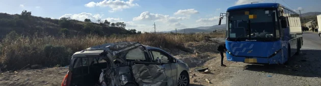 ילד כבן 10 נהרג בתאונה בין רכב לאוטובוס בשומרון, אישה נפצעה