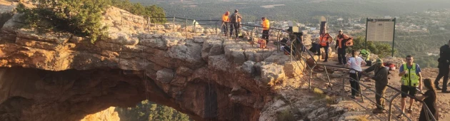 אסון בצפון: בן 16 נפל אל מותו במהלך סנפלינג במערת קשת