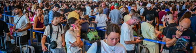 תורי ענק בנתב"ג, טיסות יוצאות בלי מזוודות: "ביזיון, לא הגיוני"