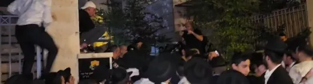 מעצר העריק נכשל: המונים צבאו על בניין במודיעין והתעמתו עם הכוחות