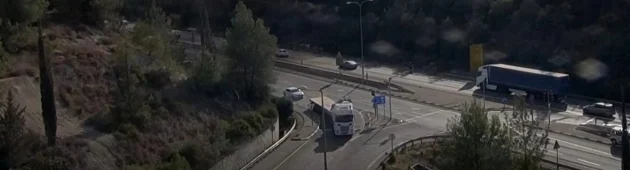שריפה באזור בן שמן: כבישים נחסמו, עשרות צוותי כיבוי הוזנקו