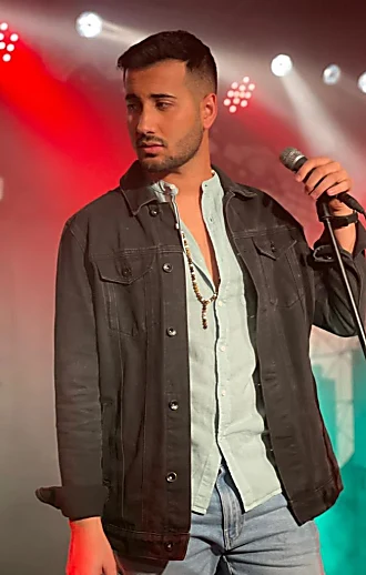 "עולם המוזיקה זה עולם אינטרסנטי, לא פעם שמו לי רגליים בדרך"