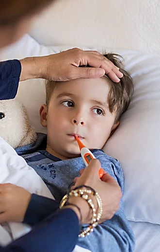 "אתה תהיה חולה": בואו נשבור מיתוסים על בריאות ילדים בחורף