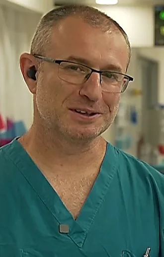 הכל נשאר במחלקה: 7 זוגות שעובדים יחד בבית החולים