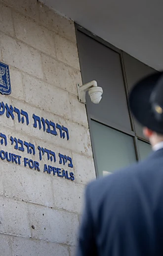 משבר ברבנות הראשית: דרישה לאסור על נשים להשתתף בבחינות