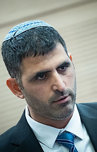 חוק קרעי חוזר: החקיקה נגד חברות החדשות מתקדמת