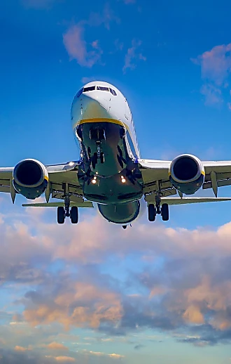 תקועים בחו"ל: אלפי ישראלים ממתינים לטיסות החילוץ לארץ