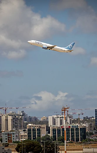 המסע חזרה הביתה: כ-100 אלף ישראלים מחכים לפתיחת השמיים