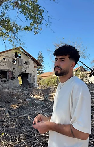 שנתיים אחרי מותו של אביו: חן קראוניק חוזר לאהבה הישנה