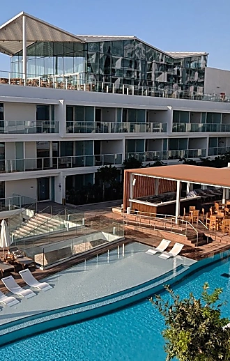 כשתל אביב פגשה את יוון באילת: תכירו את המלון החדש והמדובר