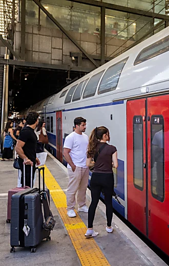 שיא של כל הזמנים ברכבת: יותר מ-372 אלף נוסעים ביממה