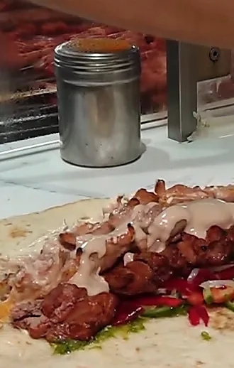 המסעדה המשפחתית שנלחמת ביוקר המחיה למעלה מ-40 שנה