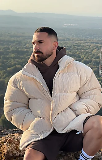 זוגיות עם נינט טייב? זו התשובה המפתיעה של יובל לוי