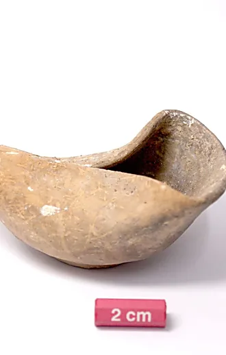 עדות בת 2,000: נמצא נר חרס מהתקופה החשמונאית באזור י-ם