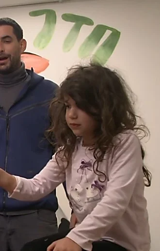 נר שמיני עם הרפתן שלא עזב את הקיבוץ - שנתיים אחרי 7.10