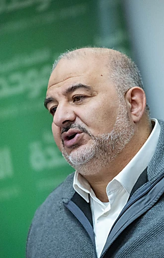 בנו של ח"כ מנסור עבאס נפצע קשה בתאונת אופניים בצפון